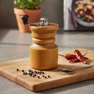 Vintage Baribocraft Wood Pepper Grinder Mill Maple Made in Canada‎ Vintage